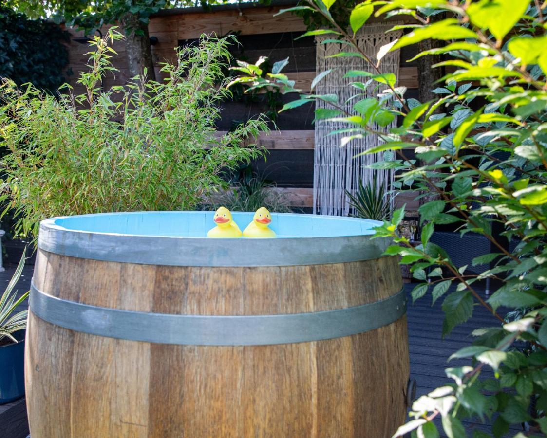 B&B Joli Met Prive Wellness Вемелдинге Екстериор снимка