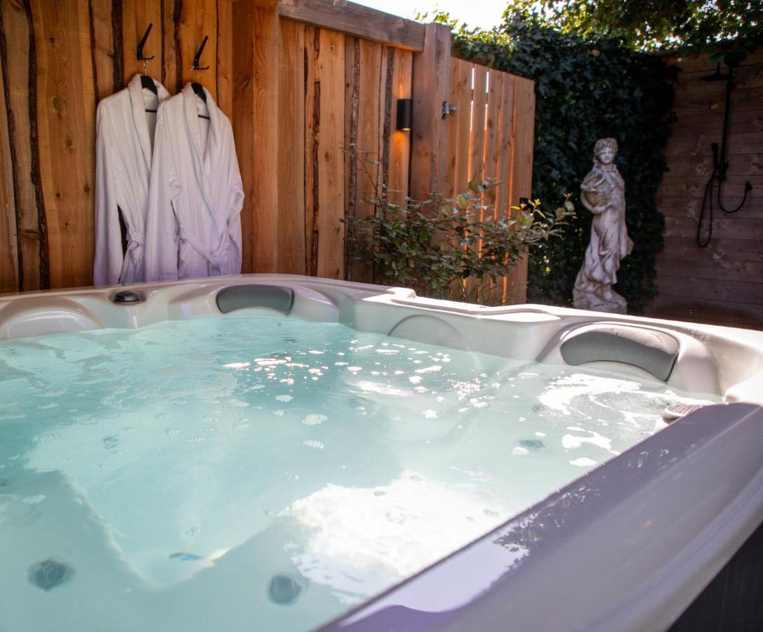 B&B Joli Met Prive Wellness Вемелдинге Екстериор снимка