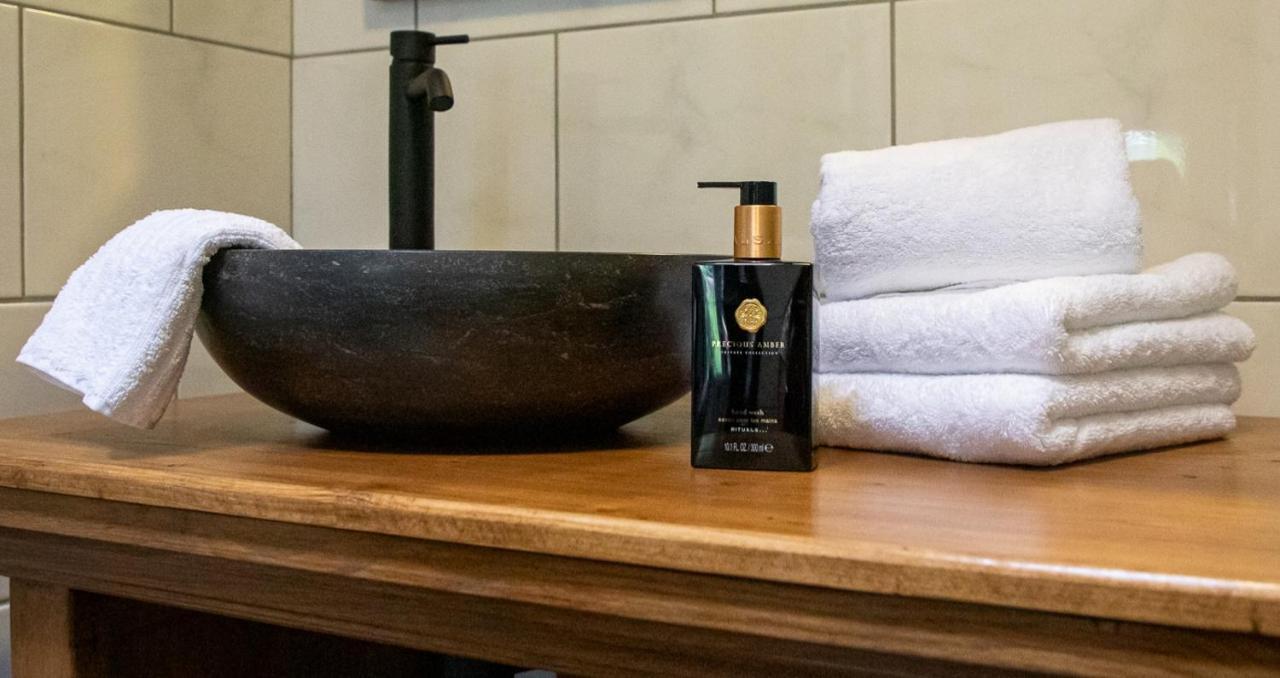 B&B Joli Met Prive Wellness Вемелдинге Екстериор снимка