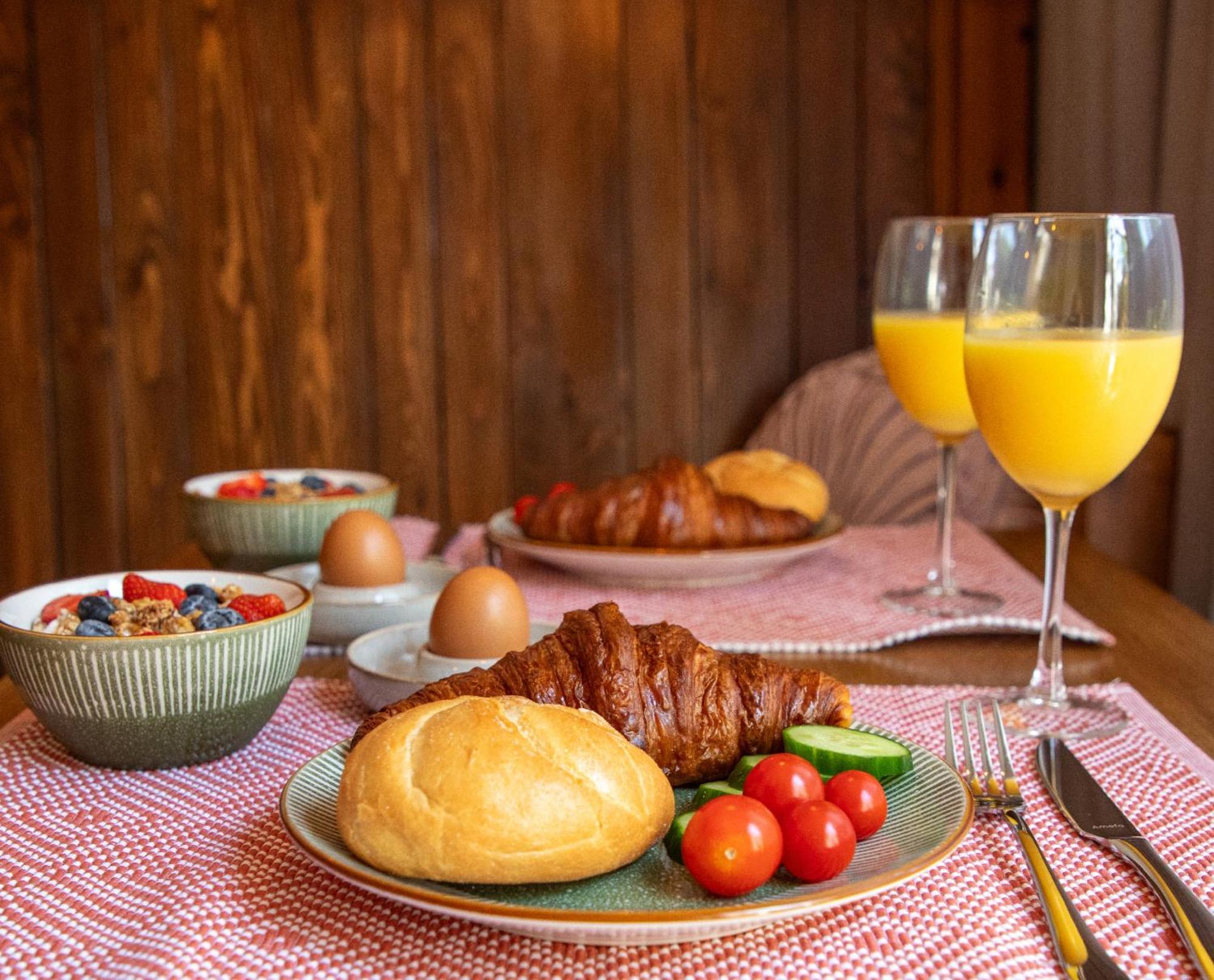 B&B Joli Met Prive Wellness Вемелдинге Екстериор снимка